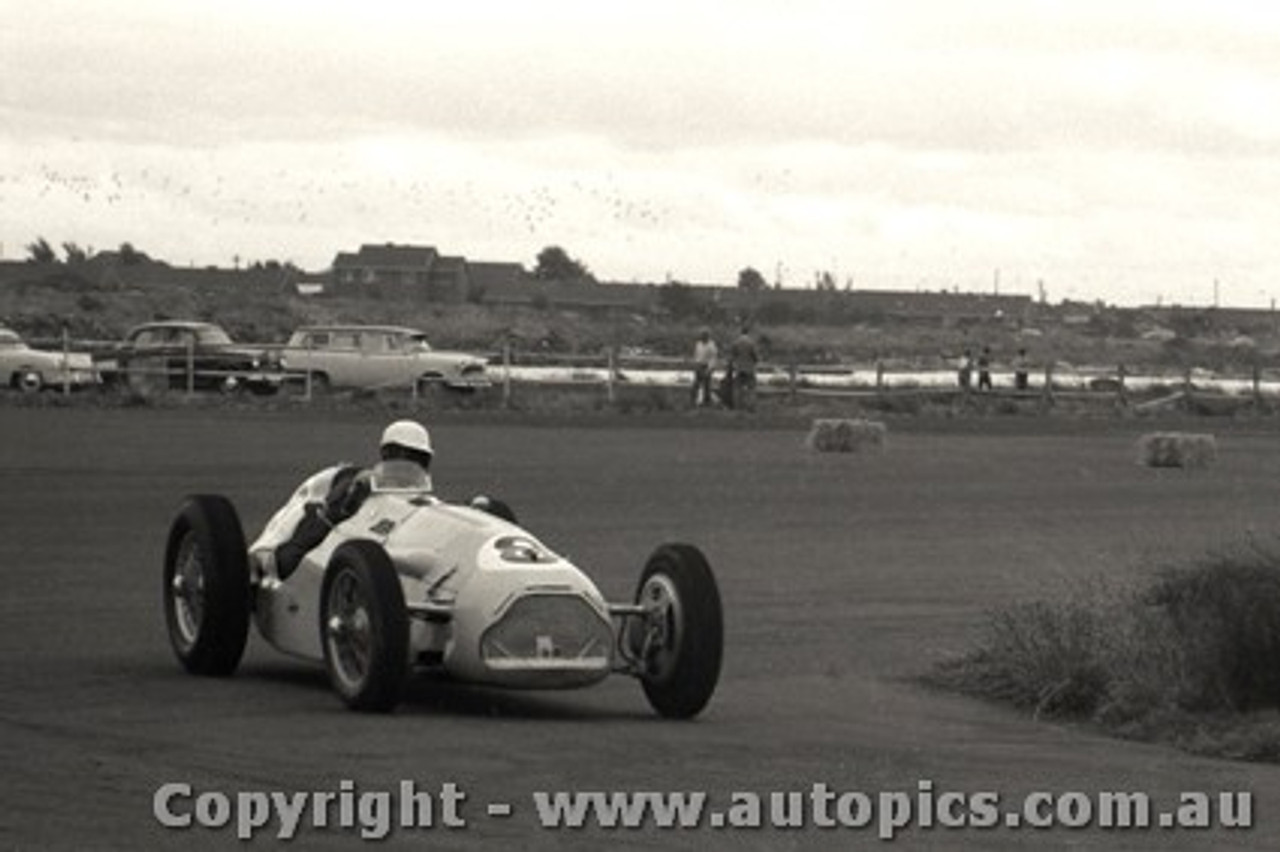 58551 -  O. Bailey Lago Talbot -  Fishermen s Bend 22nd February 1958 - Photographer Peter D Abbs