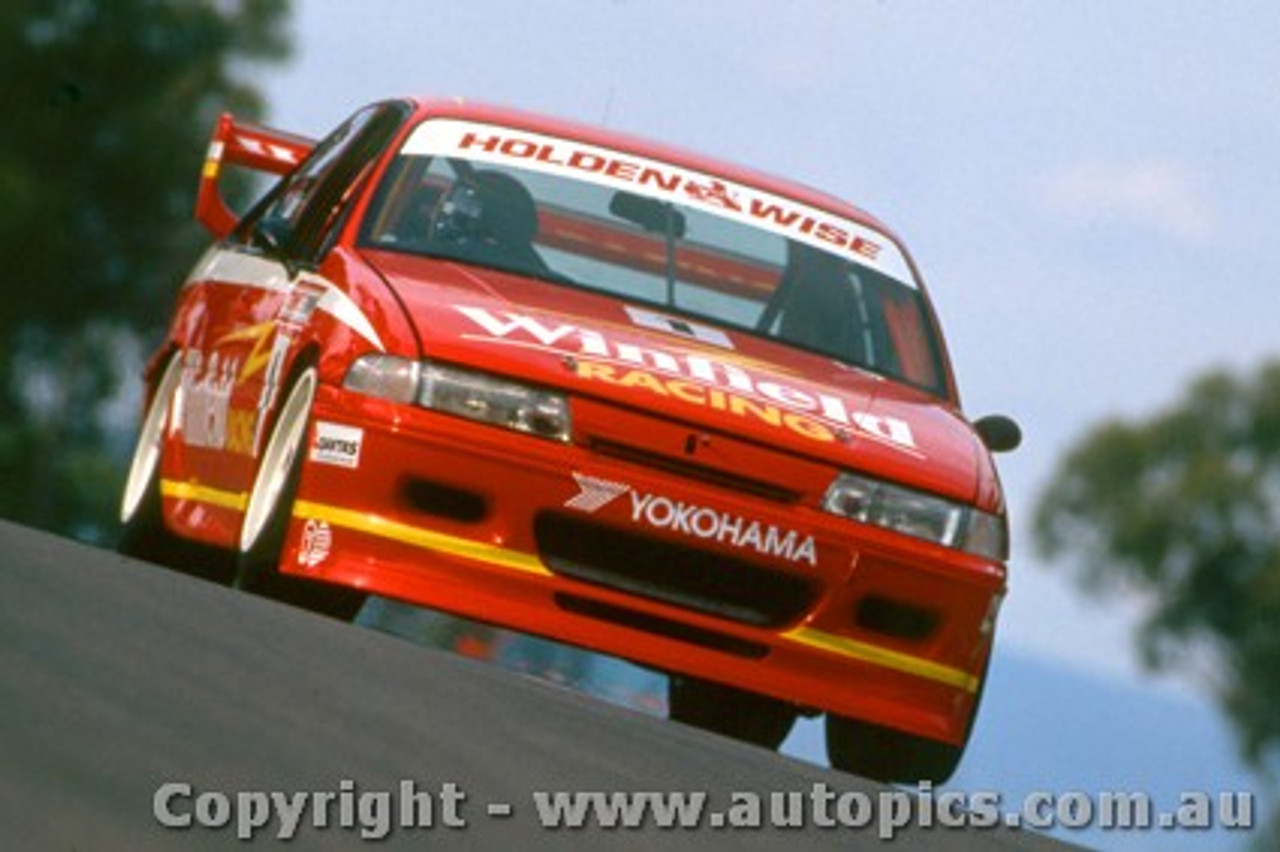 95741  -  M. Skatfe / J. Richards  -  Bathurst 1995 - Holden Commodore VR - Photographer Ray Simpson