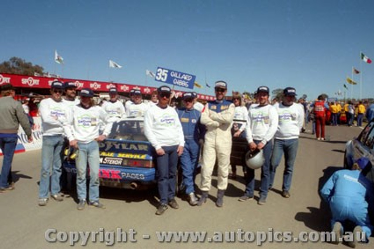 84889 - R. Gillard / M. Gibbs  Mazda RX7 -  Bathurst 1984 - Photographer Lance Ruting