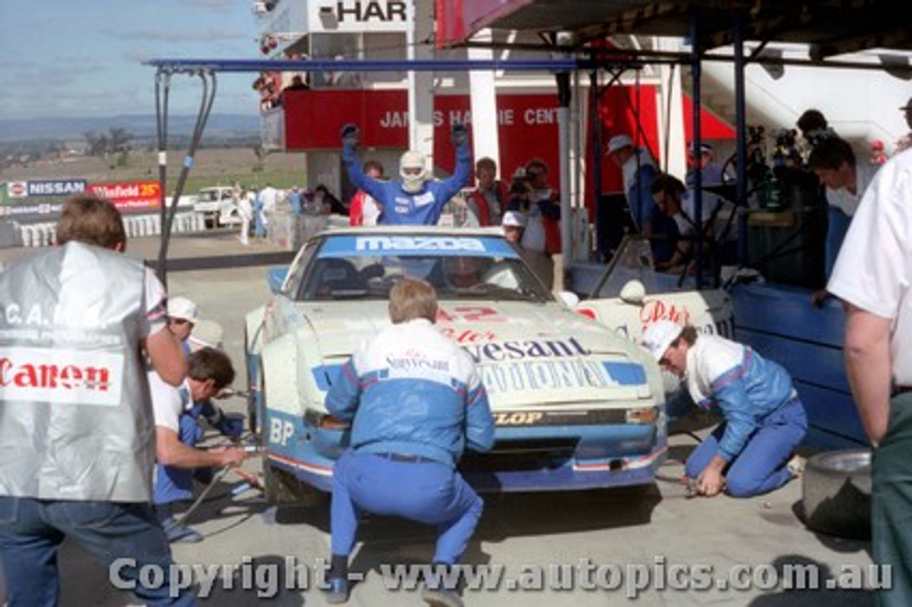 84914 - A. Moffat / G. Hansford  Mazda RX7 -  Bathurst 1984 - Photographer Lance Ruting