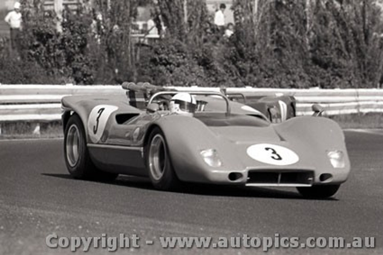 69498 - John Harvey McLaren M8 & Frank Matich SR4 -  Sandown  1969 - Photographer Peter D Abbs