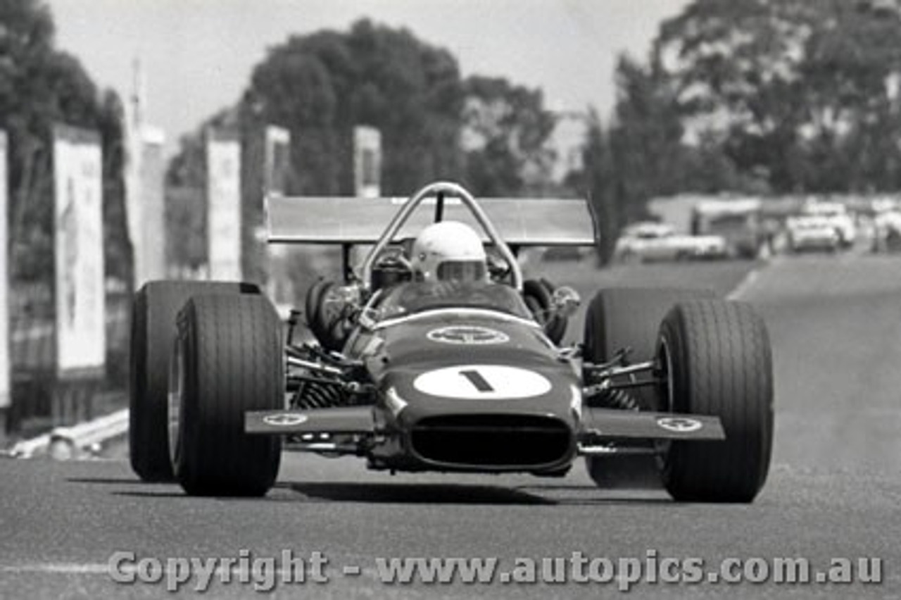 69611 - Frank Matich - McLaren M10B-F5000 - Sandown  1969 - Photographer Peter D Abbs