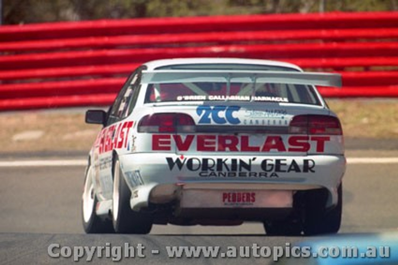 97776 - P. O'Brien / B. CALLAGHAN /  R. BARNACLE - Commodore VR - Bathurst 1997 - Photographer Ray Simpson