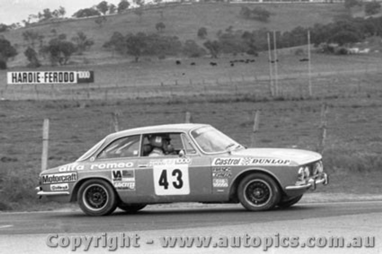 74752  -  J. French / Dick Johnson  Alfa Romeo  -  Bathurst 1974 - Photographer Lance J Ruting