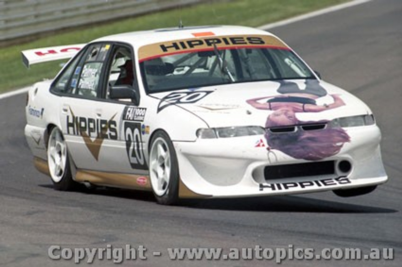 98774 - I. PALMER / D. BENINCA / D. PALMER - Commodore VS - Bathurst 1998 - Photographer Marshall Cass