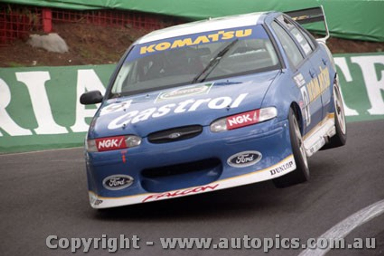 98797 - A. JONES / A. MACROW - Ford Falcon EL - Bathurst 1998 - Photographer Marshall Cass