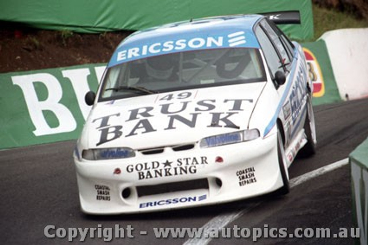 98825 - G. Click / D. Crosswell - Commodore VS - Bathurst 1998 - Photographer Marshall Cass