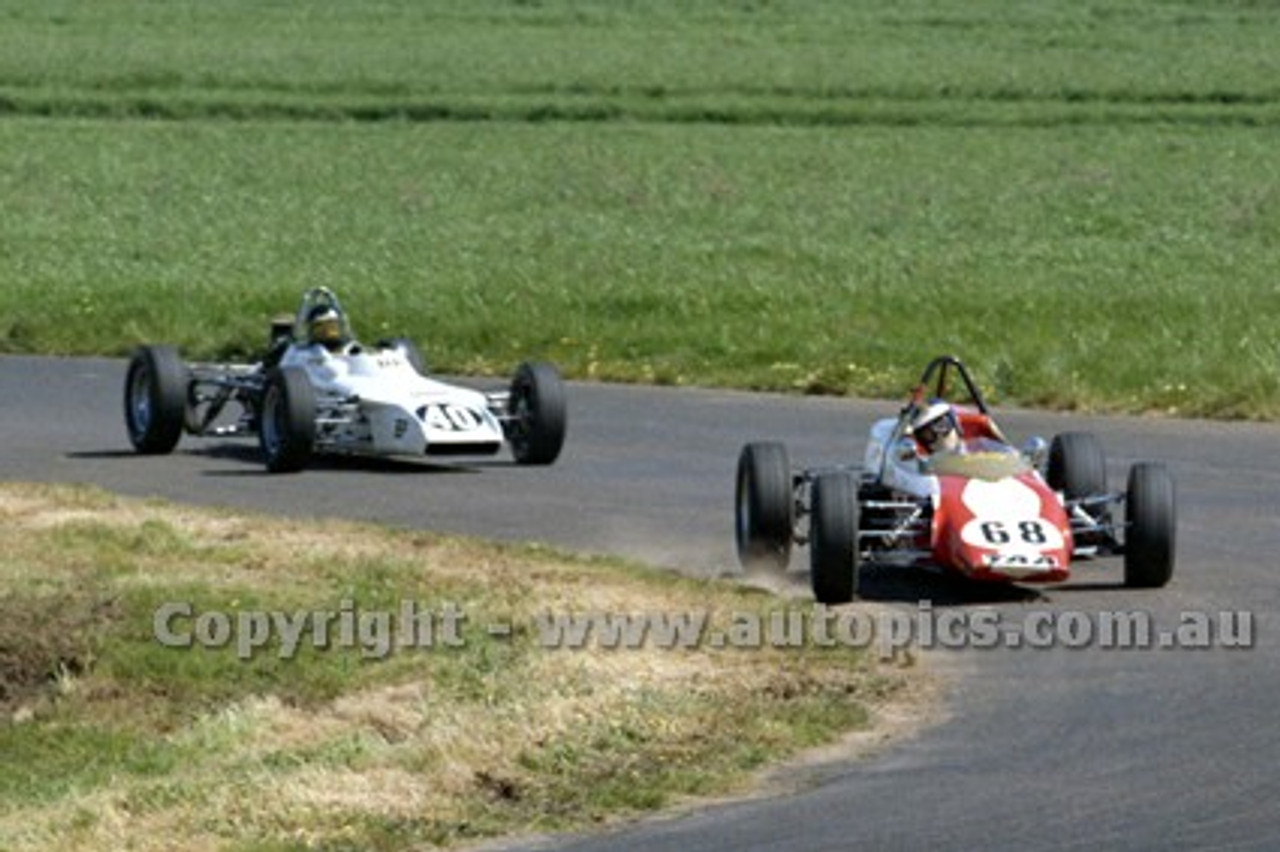 73545 - John Edmonds, Wren - Phillip Island 15th October 1973 - Photographer Peter D'Abbs