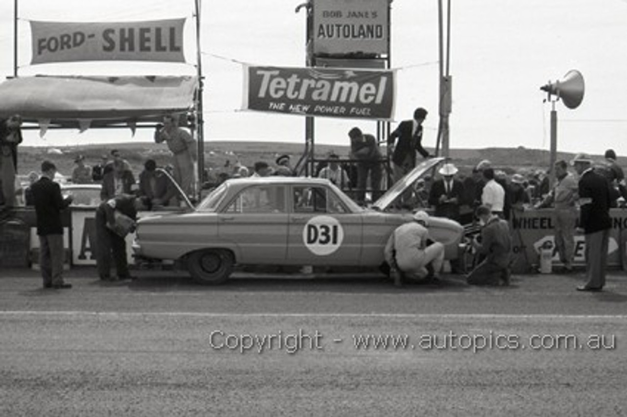 60753 - Ron Phillips / Ern Seeliger  Ford Falcon XK - Armstrong 500 Phillip Island 1960 - Photographer Peter D'Abbs