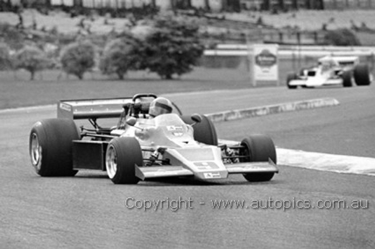 81618 - Greg Doidge Matich A53- Sandown 1981- Photographer Darren House