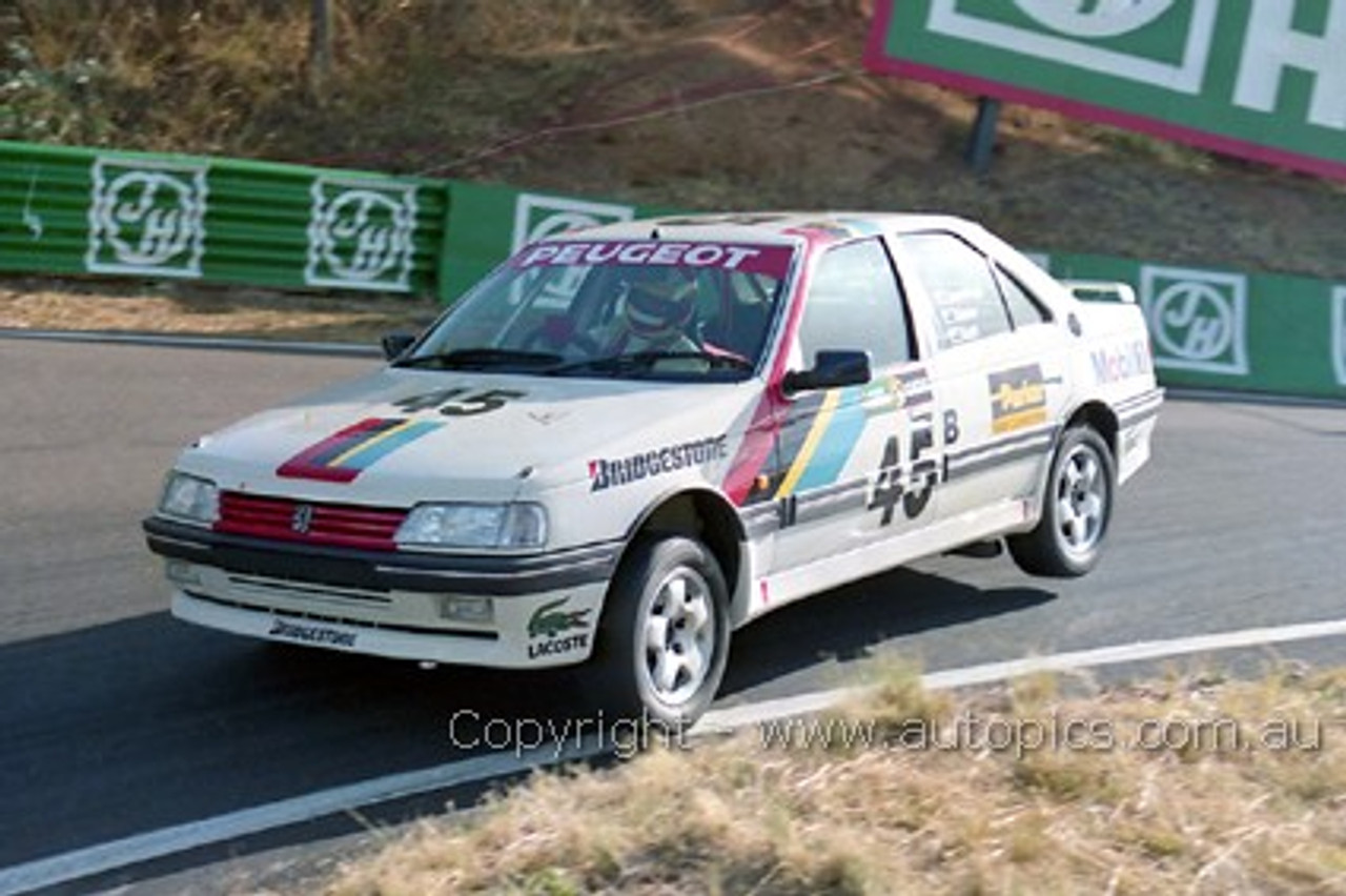 92036 - I. Luff / B. Jennings / P. Gover, Peugeot 405 Mi16  - Bathurst 12 Hour 1992 -  Protographer Ray Simpson