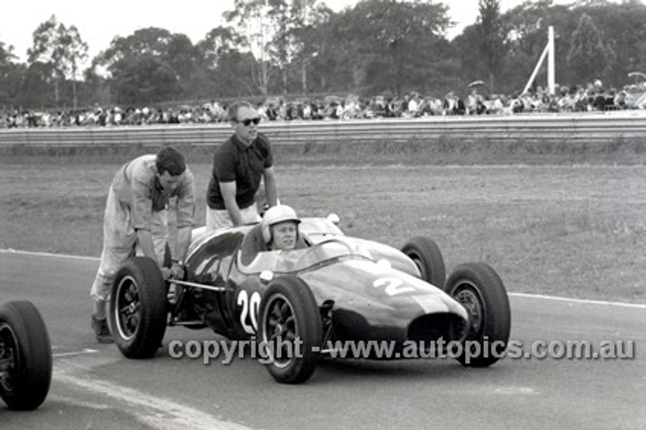 64549 - D. Kelley, Cooper Climax -  Warwick Farm 1964 - Photographer Lance J Ruting