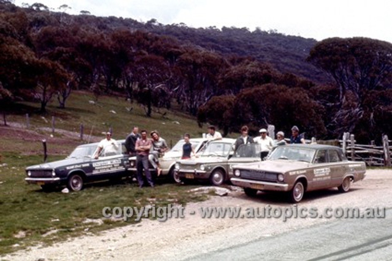 66923 - Chrysler Mobil Performance Test October 1966 - Sydney to Brocken Hill to Adelaide to Sydney - Valiant Sedan, Regal Safari, V8 Sedan & Imp - Photographer Peter D'Abbs