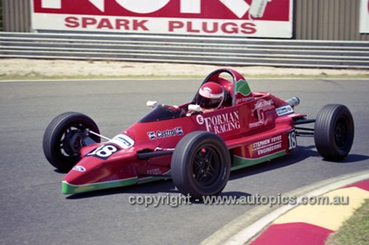 95510 - Jason Bargwanna, Reynard FF88 - Sandown 1995 - Photographer Marshall Cass