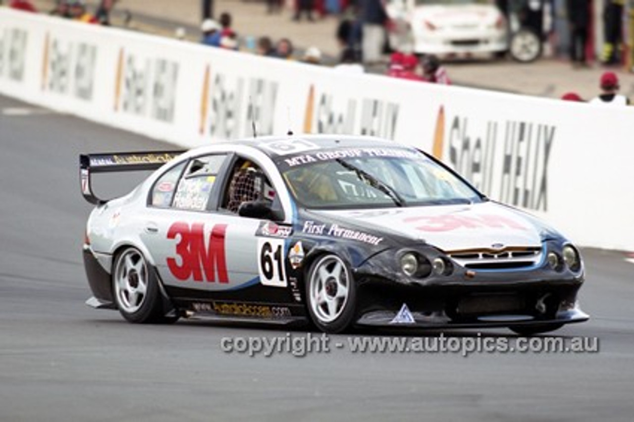 201781 - R. Halliday & G. Crick, Ford Falcon EL - Bathurst 2001 - Photographer  Marshall Cass