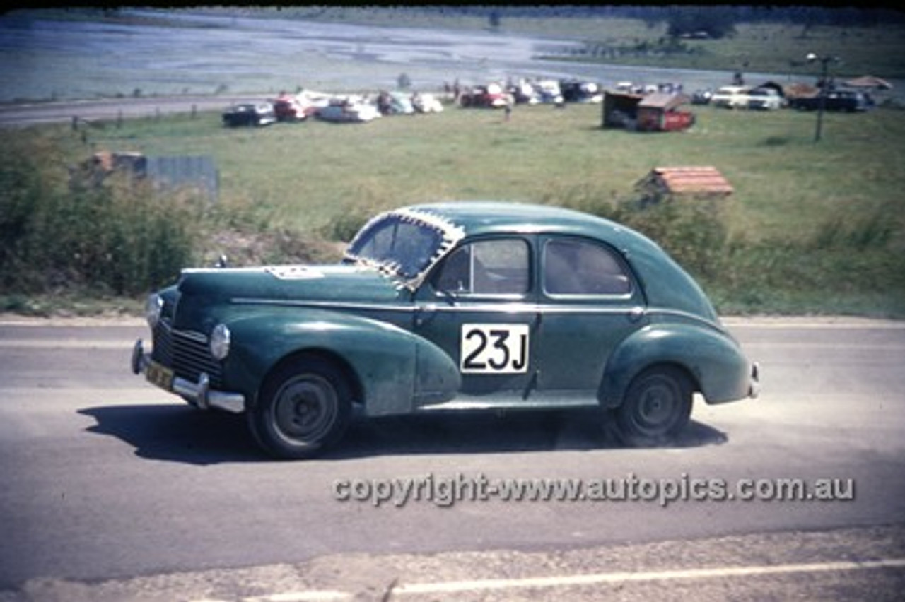 630050 - M. Faithfull, Peugeot 203 - Lakeside International 1963 - Photographer Bruce Wells.