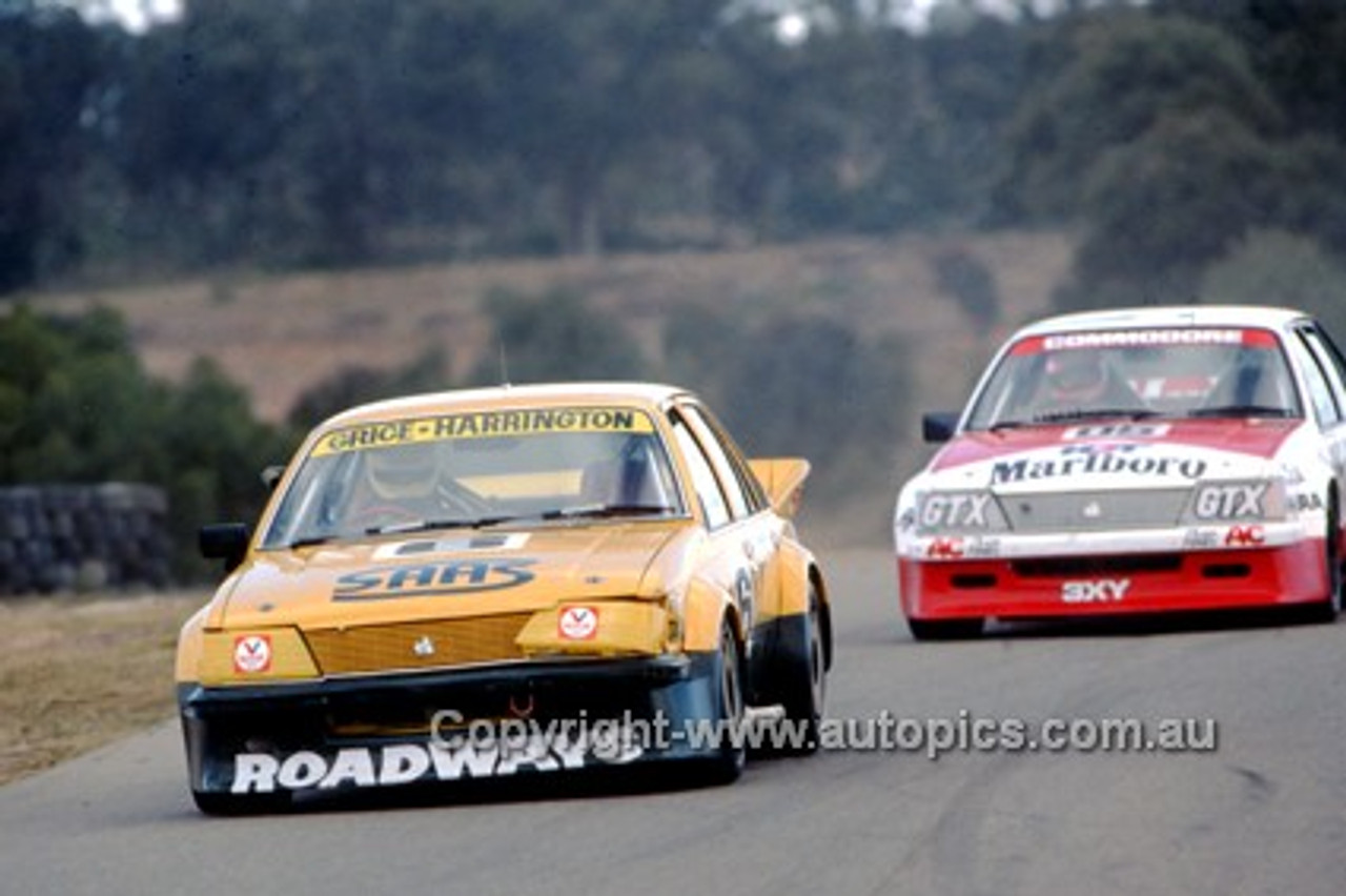 84077 - A. Grice / S. Harrington - Holden Commodore VK  - Oran Park 1984 - Photographer Ray Simpson