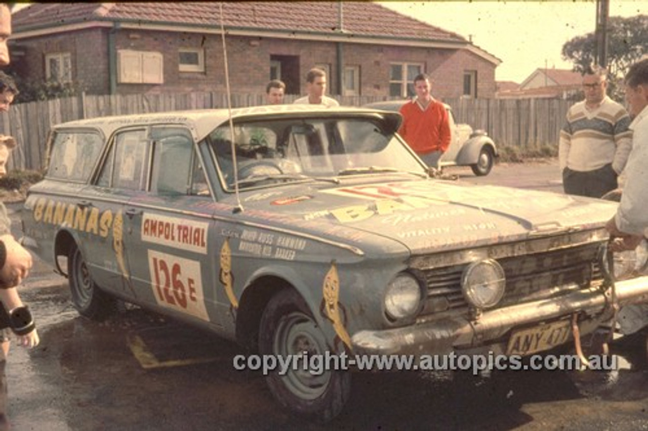 64980 - Russ Hammond & Aub Baker - 1964 Ampol Trial - Valiant AP5 Wagon - Photographer Ian Thorn