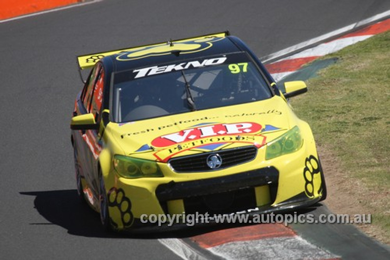 13721 - S. Van Gisbergen / J. Bleekemolen    Holden Commodore VF - Bathurst 1000 - 2013 - Photographer Craig Clifford