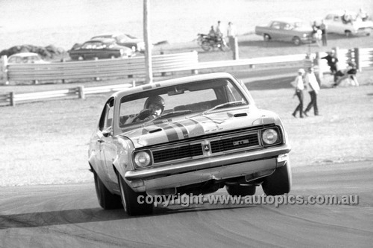 70387 - Norm Beechey Holden Monaro - Lakeside 1970