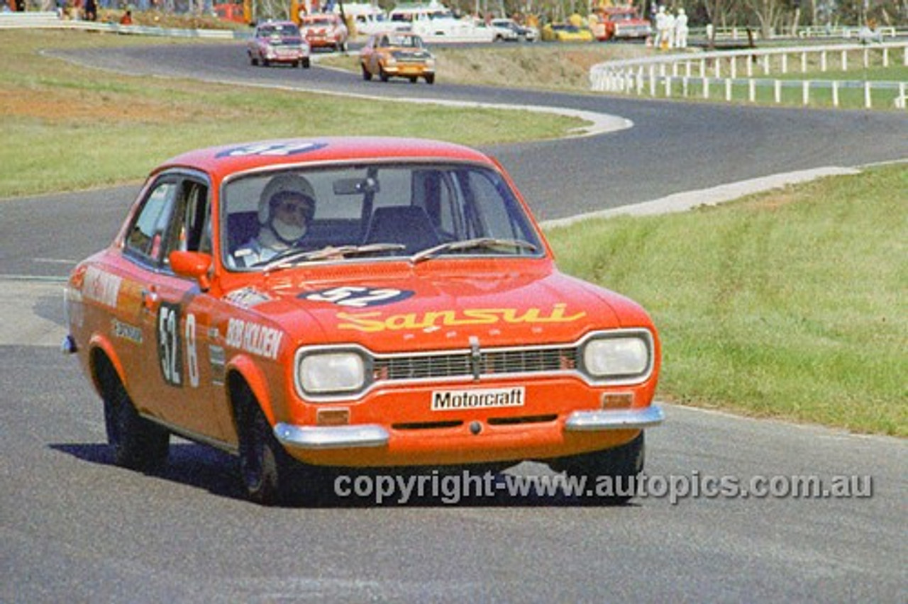 72288 - Don Holden, Ford Escort - Sandown 1972  - Photographer Peter D'Abbs