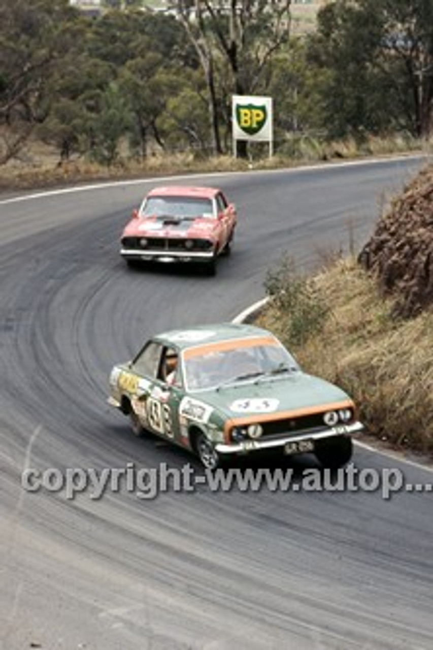 72857 - Ron Kearns Fiat 124 Sports Coupe - Hardie Ferodo 500 Bathurst 1972