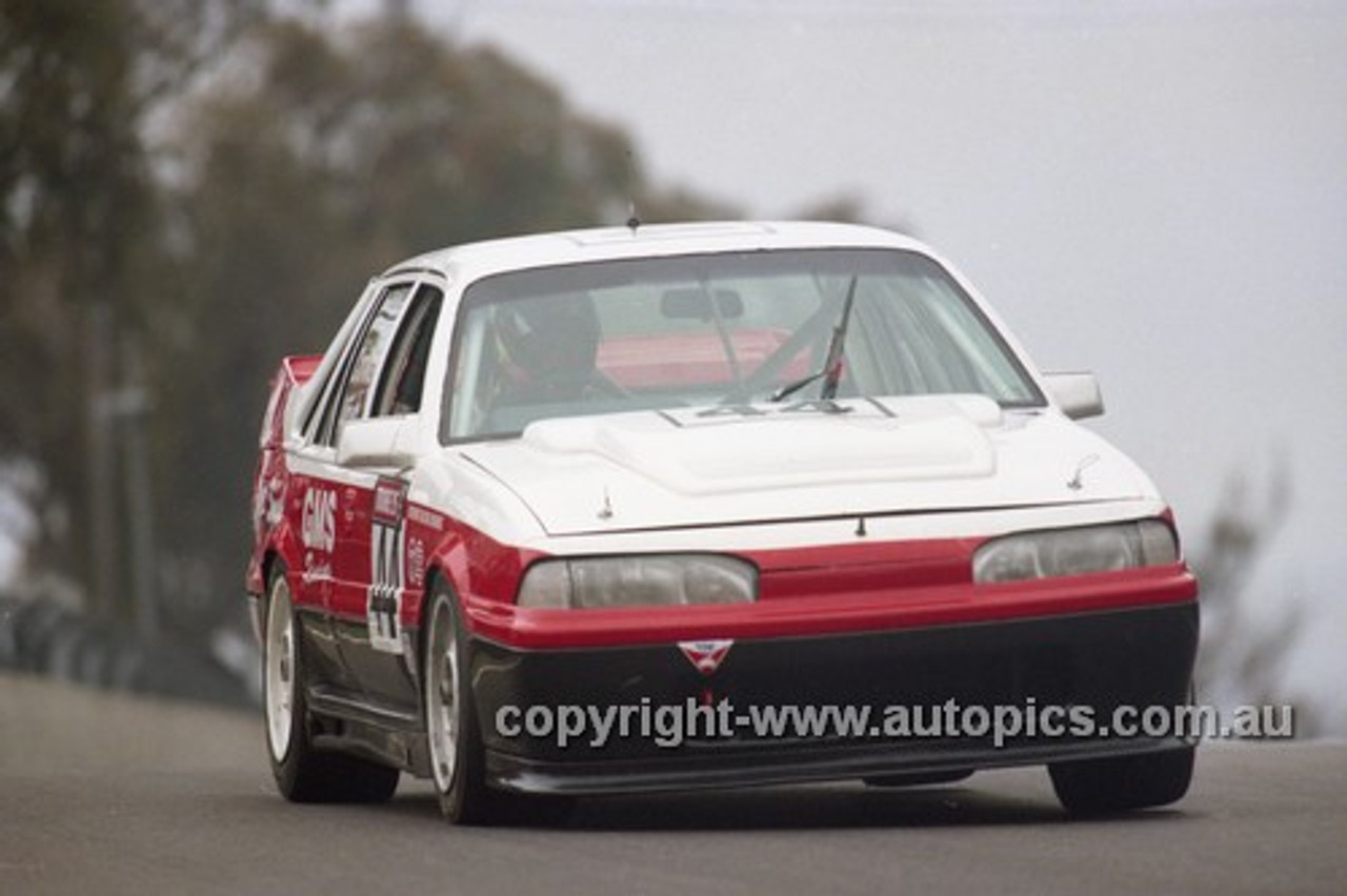 94819  - Mike Conway / George Ayoub / Kevin Heffernan, Commodore VL  - Tooheys 1000 Bathurst 1994 - Photographer Marshall Cass