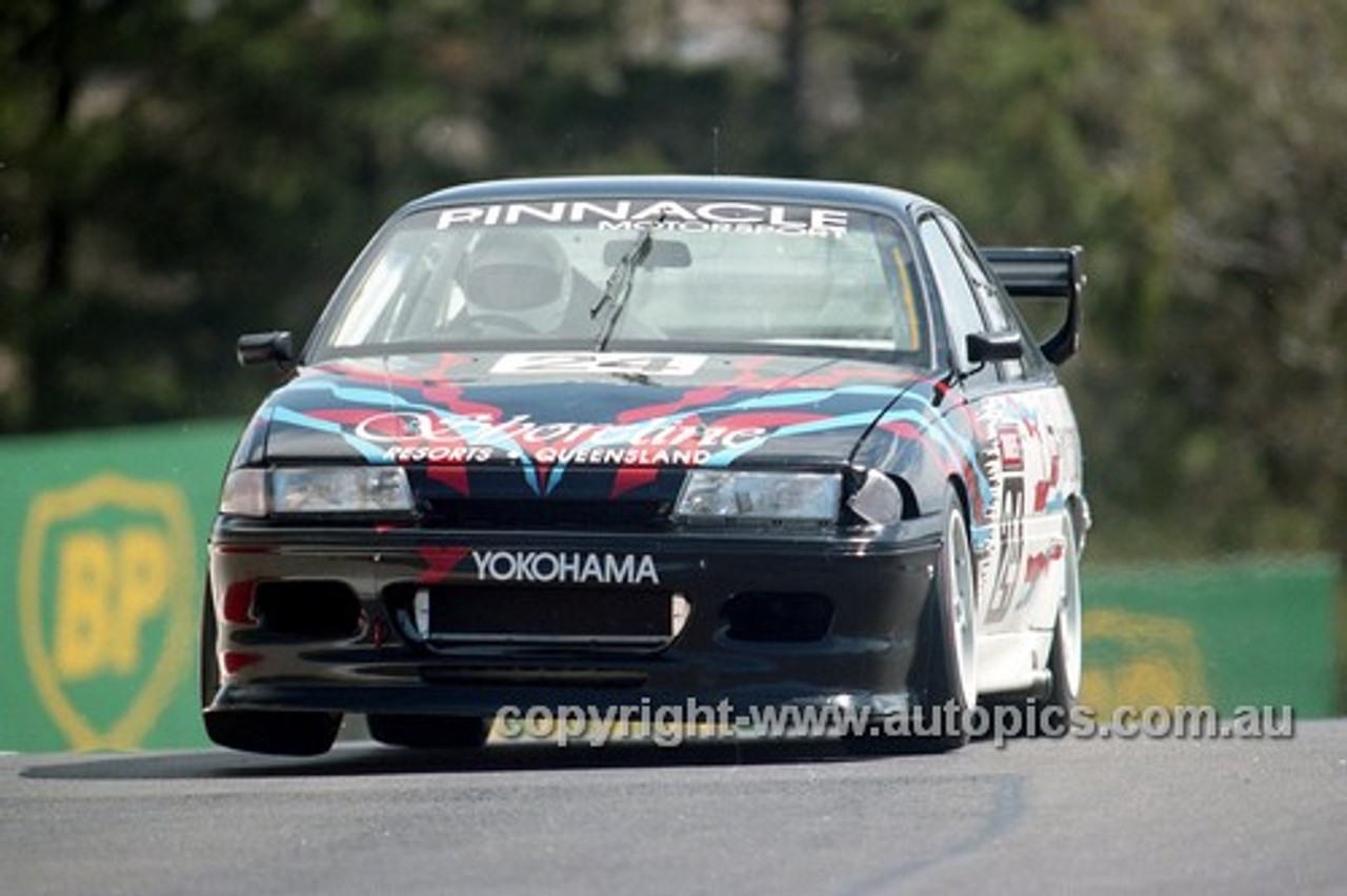 94825  - Greg Crick / Tony Scott, Commodore VP  - Tooheys 1000 Bathurst 1994 - Photographer Marshall Cass