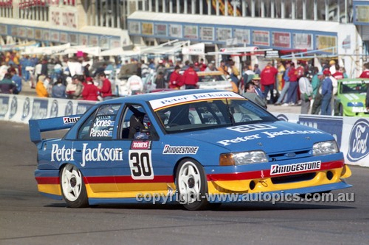 94836  - Alan Jones / David Parsons, Falcon EB  - Tooheys 1000 Bathurst 1994 - Photographer Marshall Cass