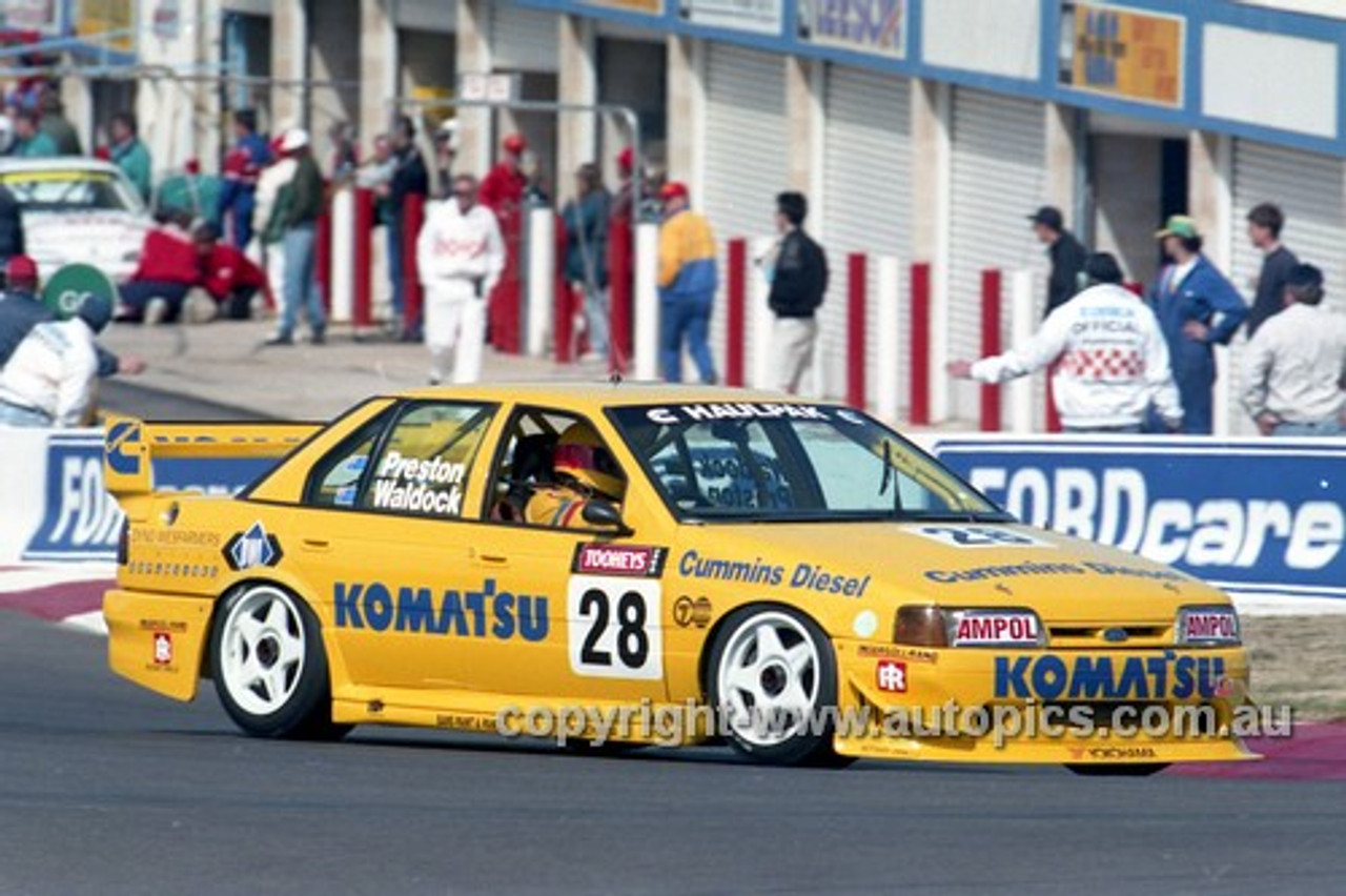 94846  - Kevin Waldock / Michael Preston, Falcon EB  - Tooheys 1000 Bathurst 1994 - Photographer Marshall Cass