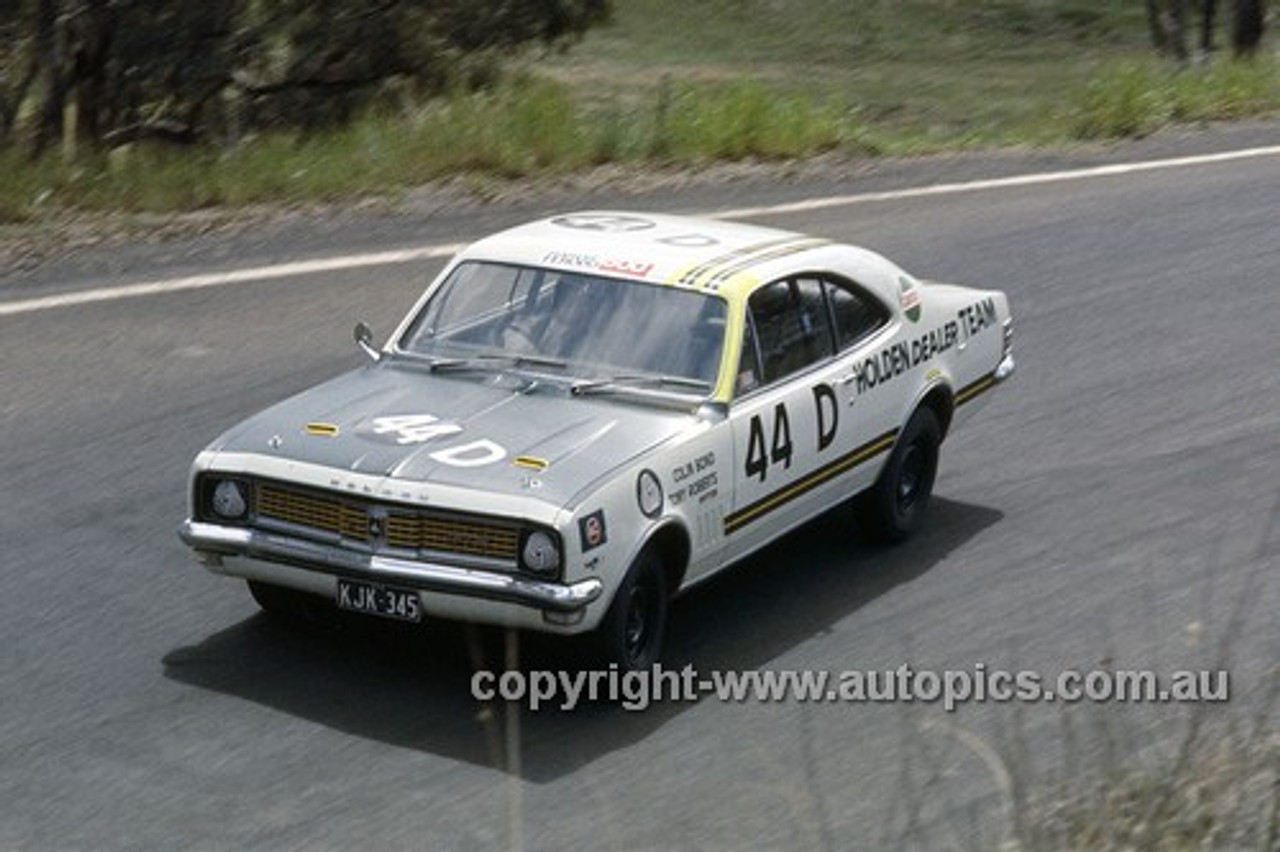 699004  - Colin Bond & Tony Roberts Holden Monaro GTS 350 - 1st Outright & Class D winner Bathurst 1969