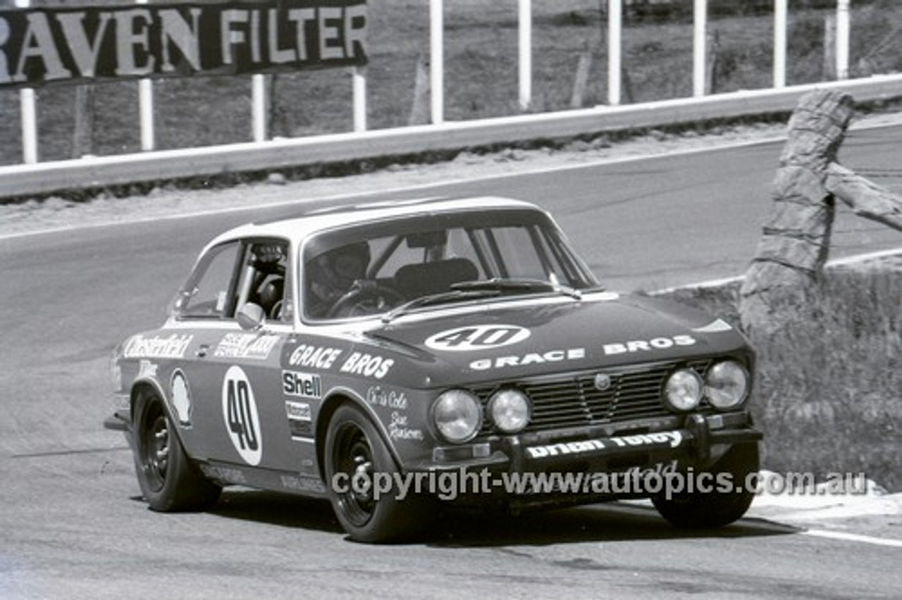 73826  - Christine Cole / Sue Ransom, Alfa Romeo 2000 GTV - Hardie Ferodo 1000  Bathurst 1973