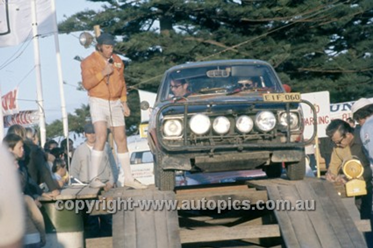 72929 - Max Stahl at the start of the Southern Cross Rally 1972 - Photographer David Blanch