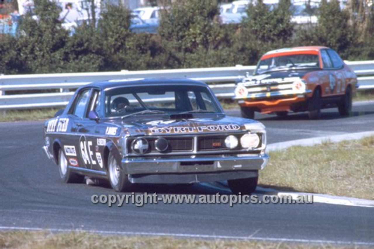 710005 - Phil Barnes & Bob Skelton Falcon XY GTHO  - Sandown 250 1971