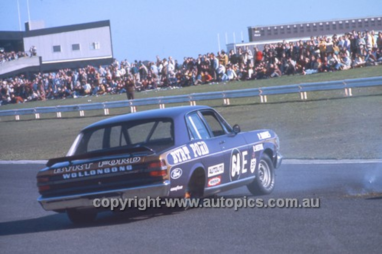 710006 - Phil Barnes & Bob Skelton Falcon XY GTHO  - Sandown 250 1971