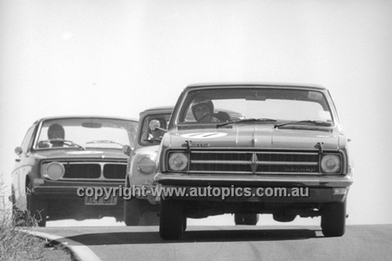 69187 - G. Moore, Holden Monaro 327 - Bathurst 7th April 1969