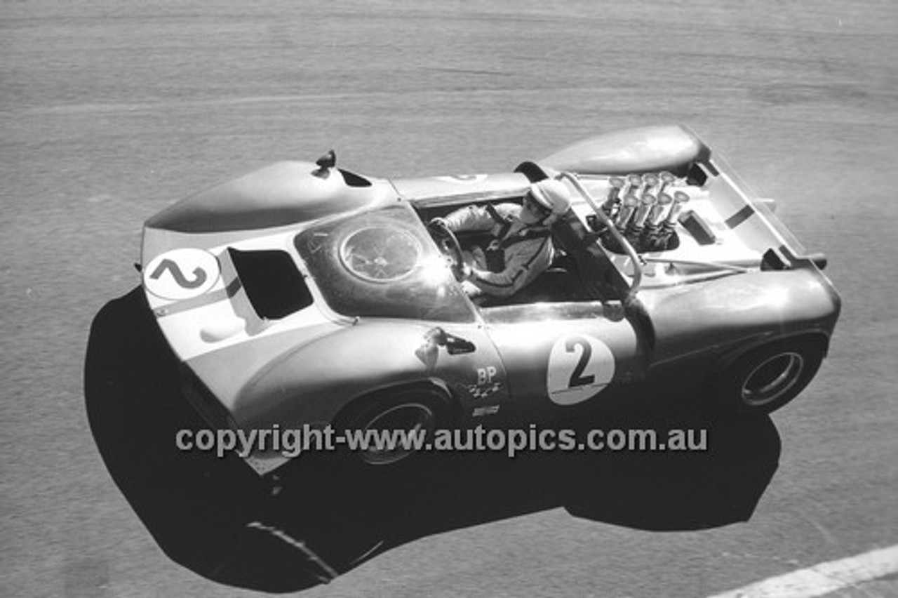 694013 - Niel Allen, Elfin 400 - Bathurst 7th April 1969