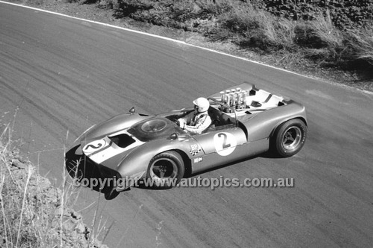 694016 - Niel Allen, Elfin 400 - Bathurst 7th April 1969