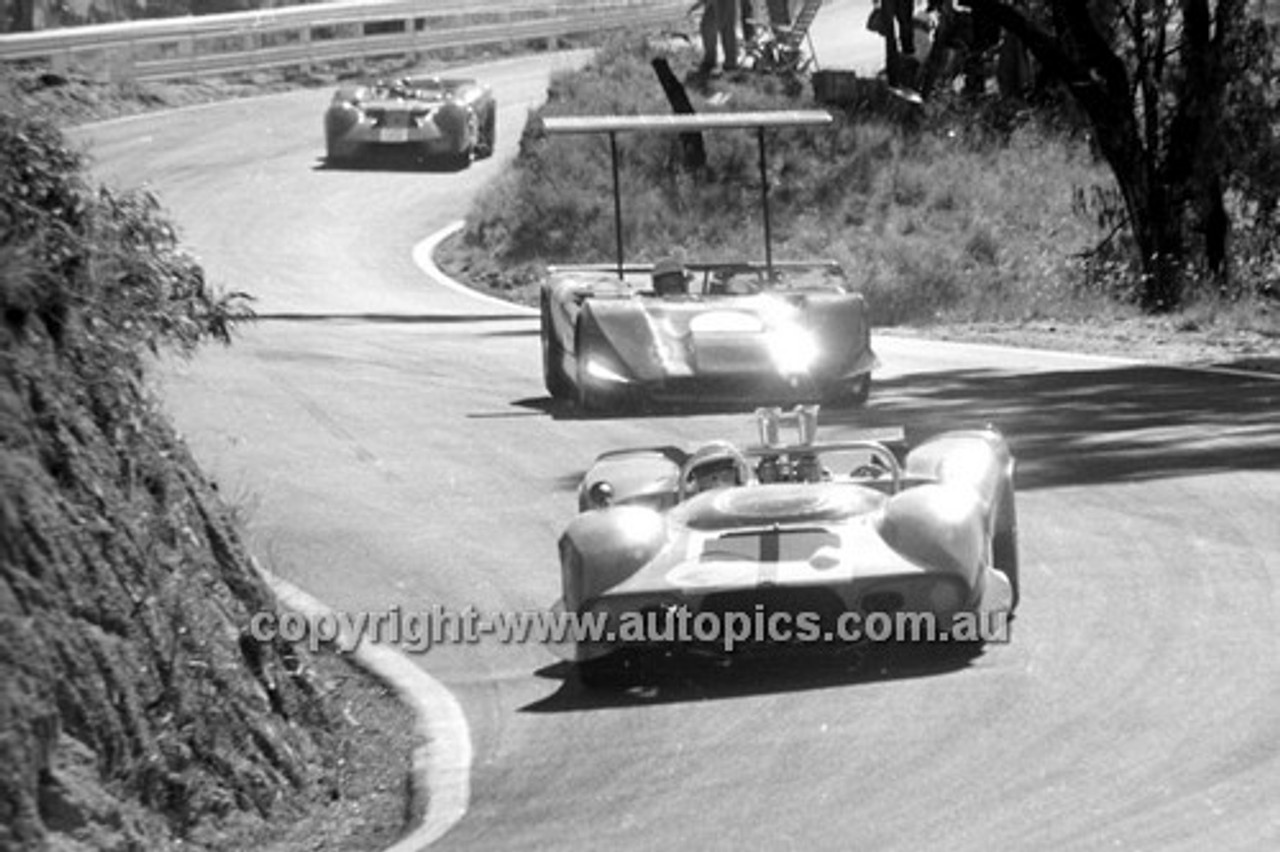 694018 - Neil Allen, Elfin 400 / Frank Matich & Bevan Gibson, Elfin Repco V8 - Bathurst 7th April 1969