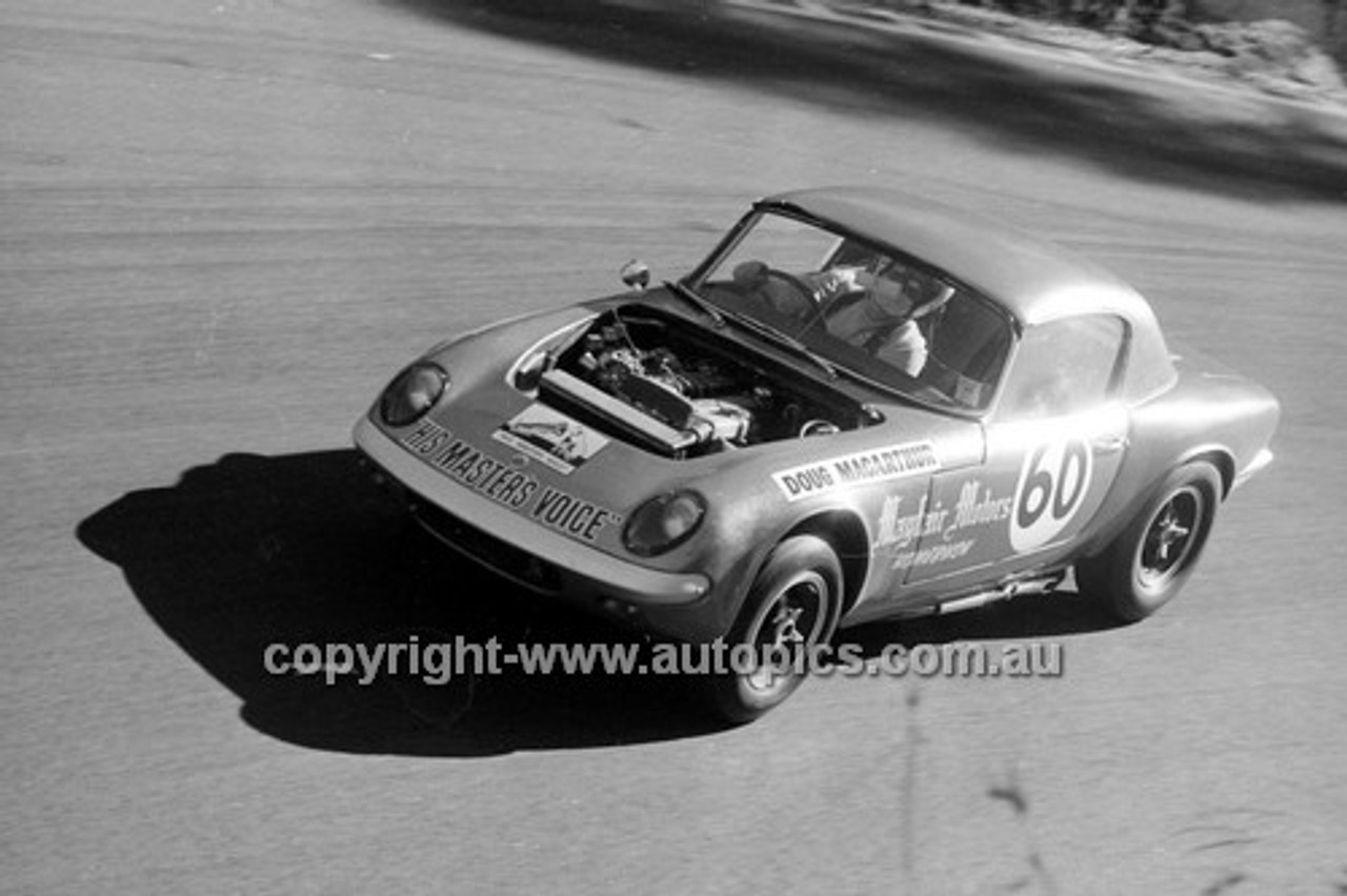 694020 - Doug Macarthur, Lotus Elan - Bathurst 7th April 1969