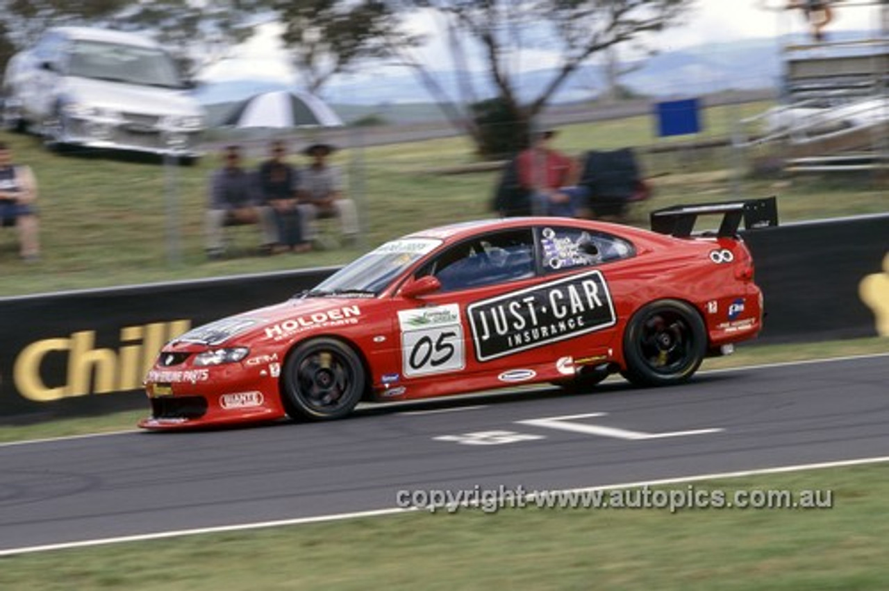 203046 - Brock / Murphy / Bright / Kelly - Holden Monaro CV8 - Bathurst 24 Hour 2003