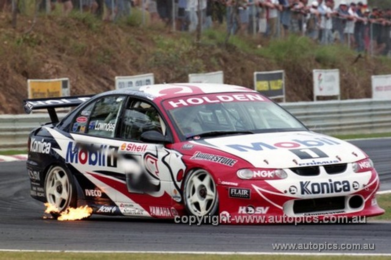 99388 - Craig Lowndes, Holden Commodore VT - Hidden Valley Raceway, Darwin 1999 - Photographer Marshall Cass