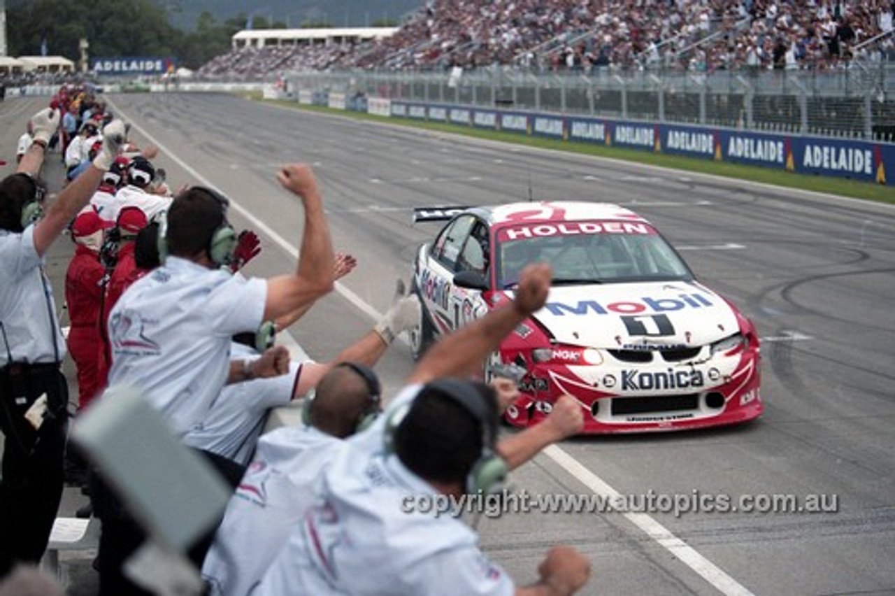 99305 - Craig Lowndes, Holden Commodore VT - Adelaide 500 1999 - Photographer Marshall Cass