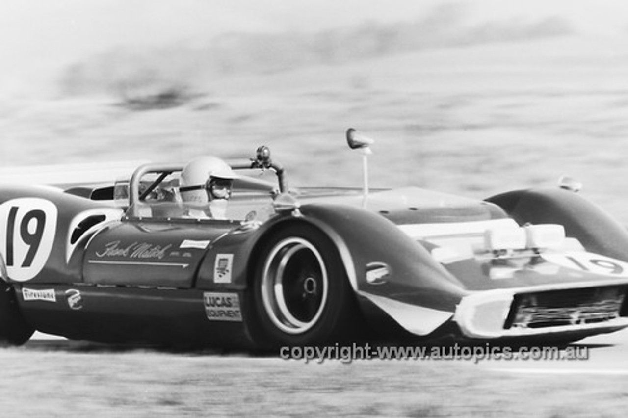 68492 - Frank Matich / Glyn Scott, Matich SR3 - 1968 Surfers Paradise 6 hour