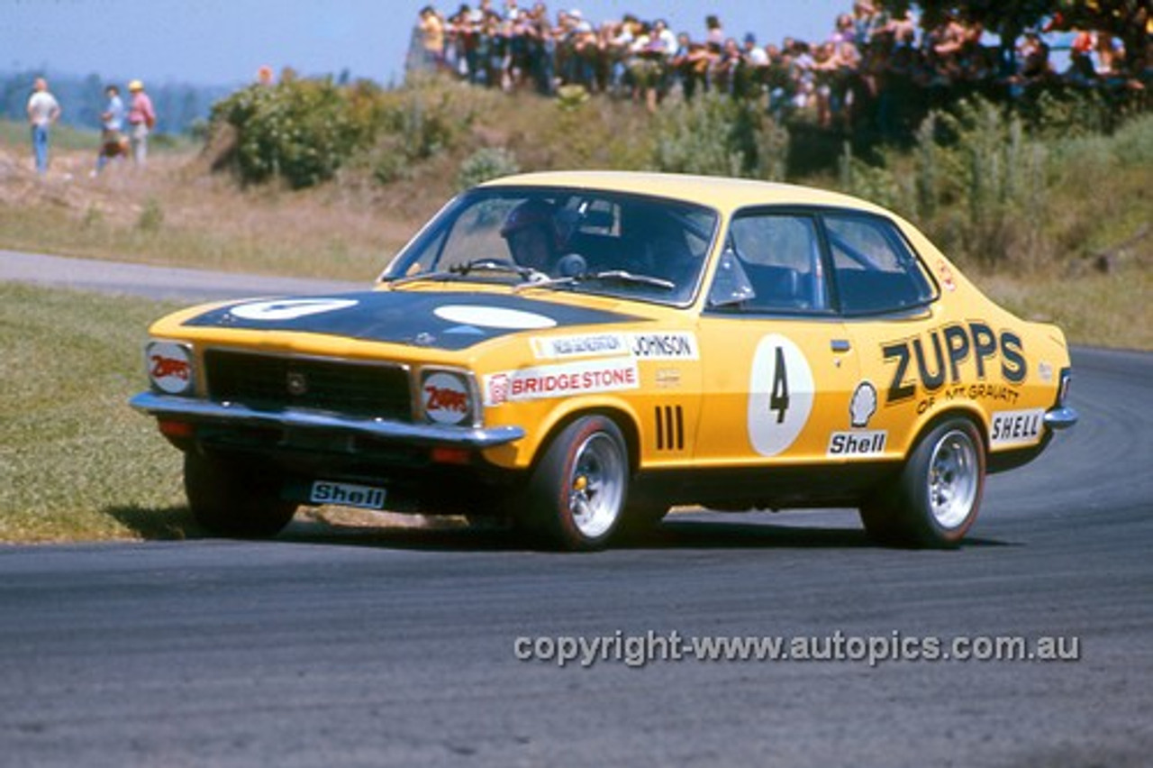 72307a - Dick Johnson, Holden LJ Torana XU1 - ATCC 1972 Surfers Paradise