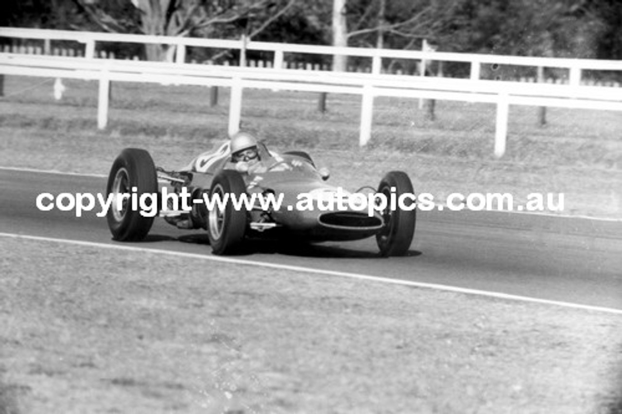 68503 - R. Tresise  -  Cooper Climax - Warwick Farm 1964 - Photographer Lance Ruting