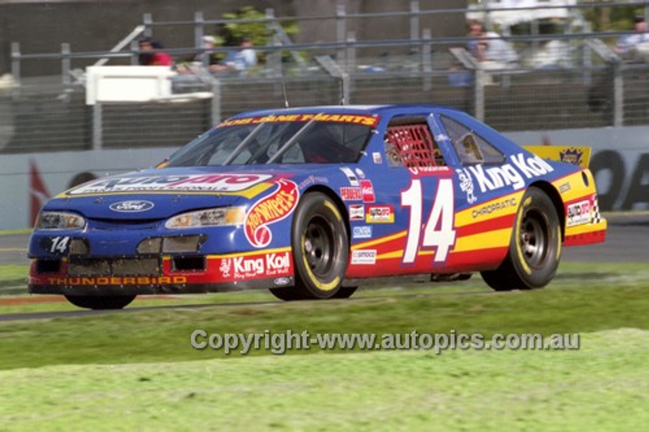 99011 - Nevelle Lance, Ford Thunderbird - NASCAR - Albert Park 1999 - Photographer Marshall Cass