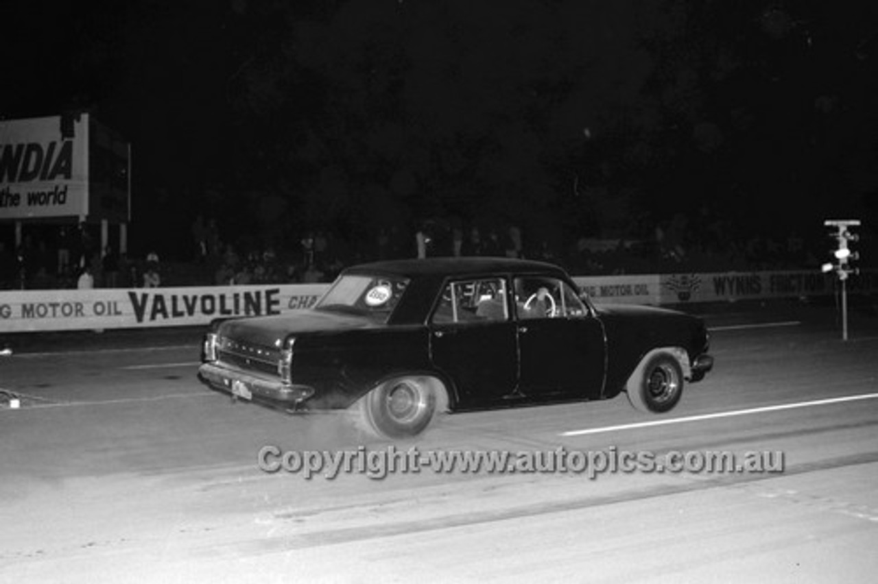 67912 - Holden EH  - Surfers Paradise Drags 26th August 1967 - Photographer Lance J Ruting