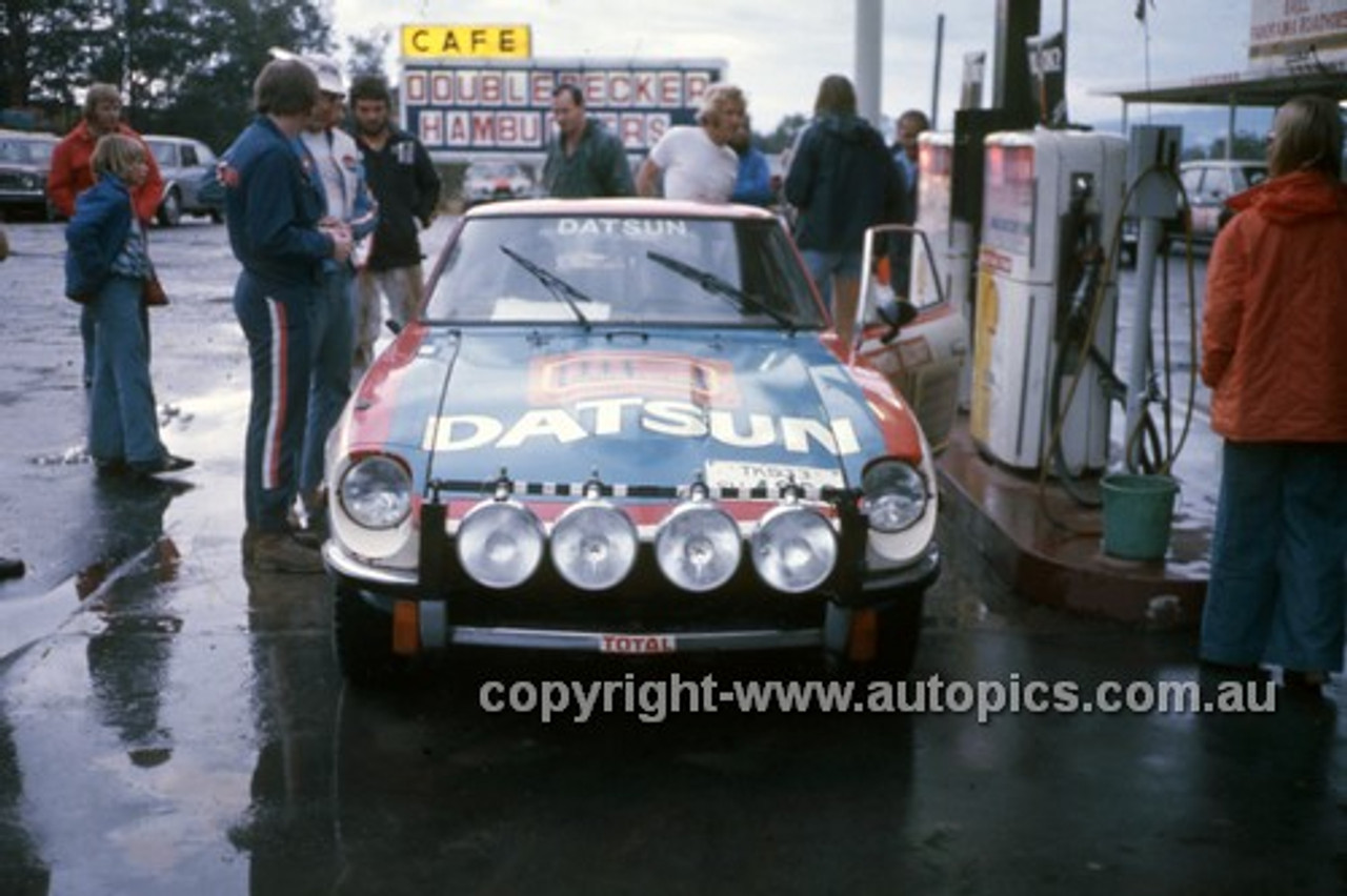 76099 - Ross Dunkerton, Datsun 260Z - Warrana Rally 1976 - Photographer Martin Domeracki
