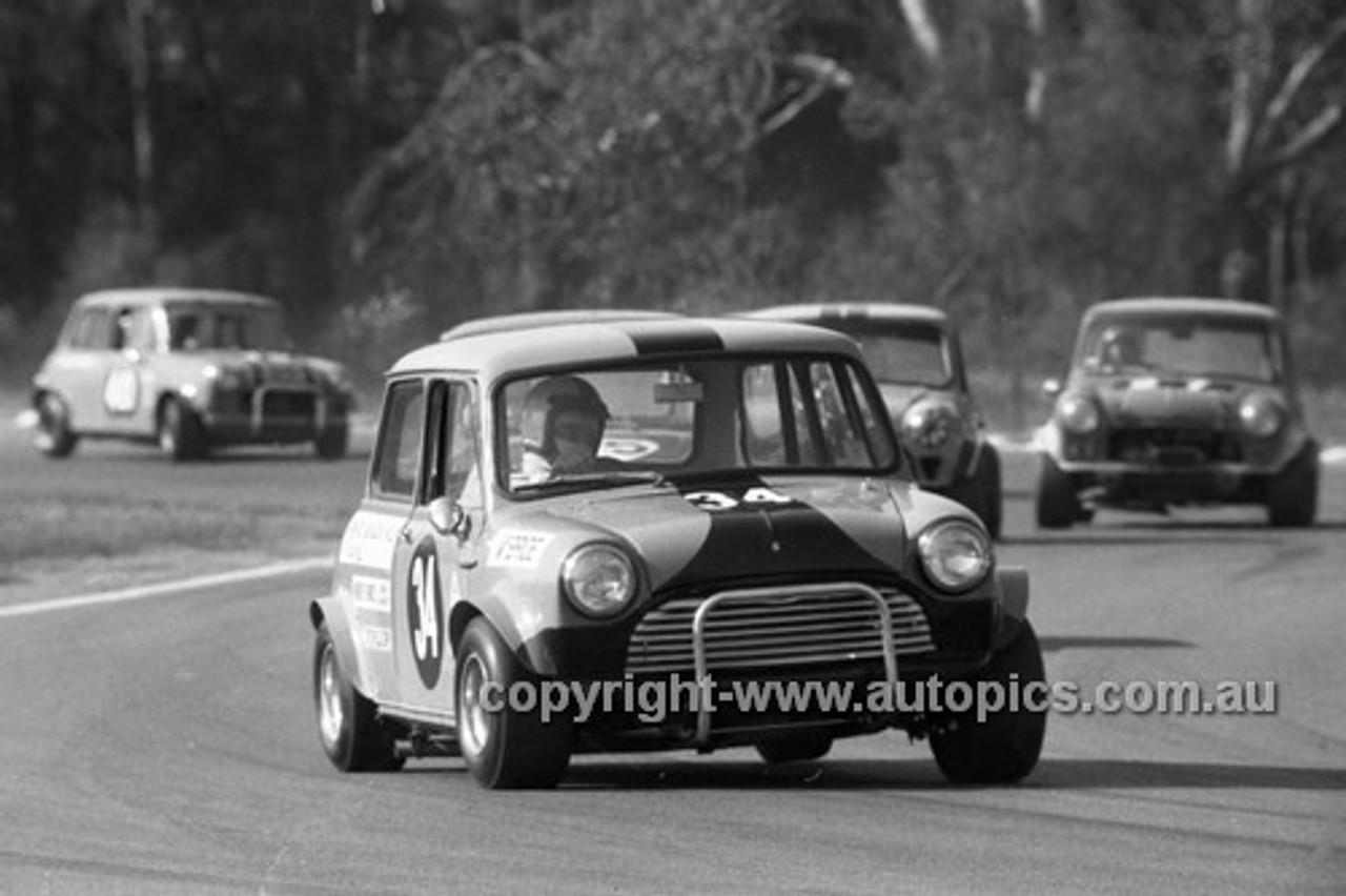 72335 - Steve McBrIde, Morris Mini S - Warwick Farm  1972 - Photographer Lance J Ruting